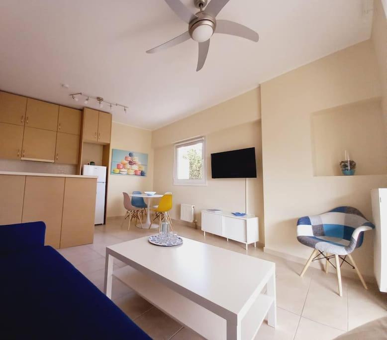 Ferienwohnung Blue -Spacious 1Bdr Corner Flat/Balcony/View Athen Exterior foto